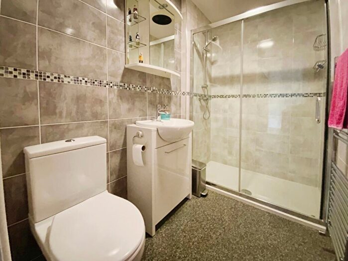 4 Bedroom Detached House For Sale In Mansfield Court, Newland Park, Hull, HU5