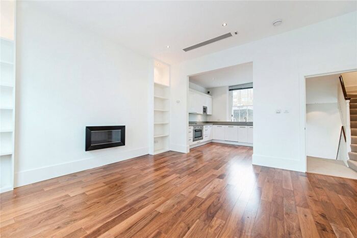 2 Bedroom Terraced House To Rent In Sydney Mews, Chelsea, London, SW3