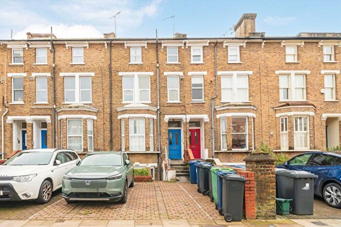 1 Bedroom Flat For Sale In The Grove, Ealing, W5