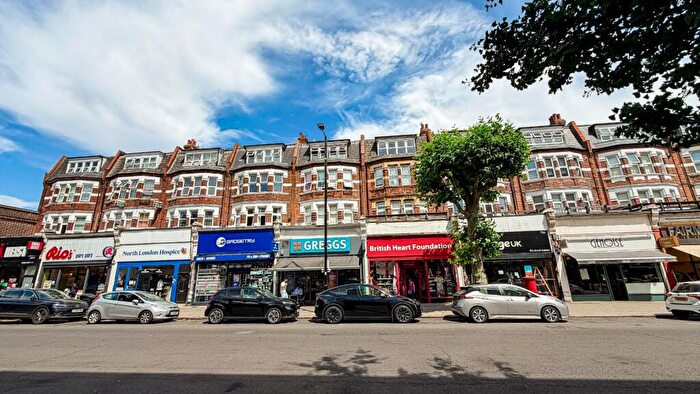 1 Bedroom Apartment To Rent In High Road, London, N12