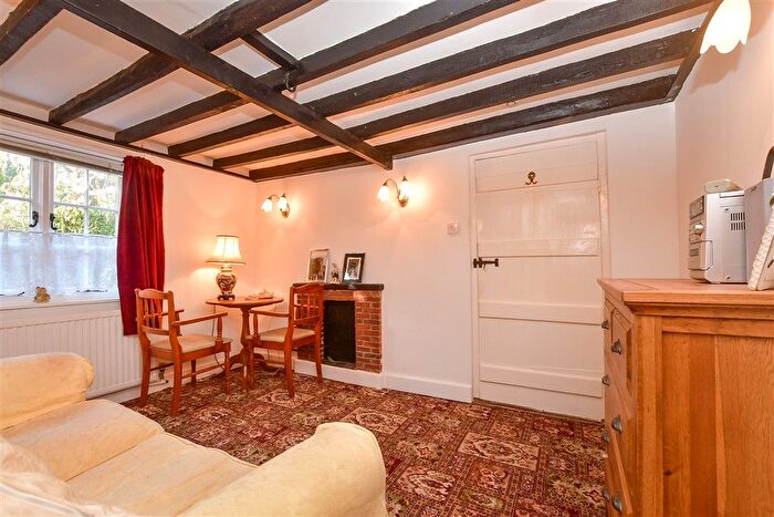 2 Bedroom Semi-Detached House For Sale In Wilsley Pound, Sissinghurst, Kent, TN17