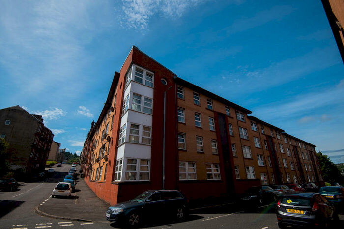 2 Bedroom Flat To Rent In Roxburgh Street, Inverclyde, Greenock, PA15