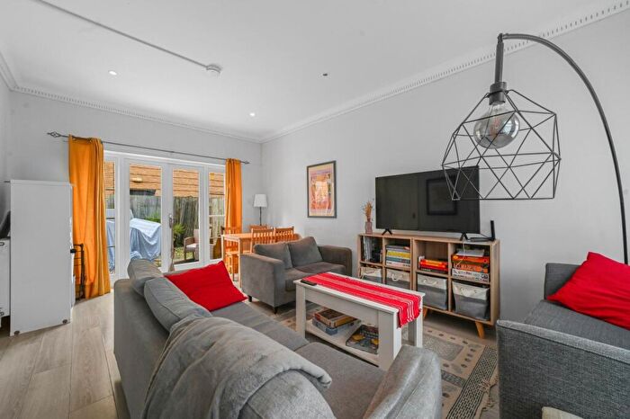4 Bedroom Terraced House To Rent In Anchor Terrace, Cephas Avenue, London, E1