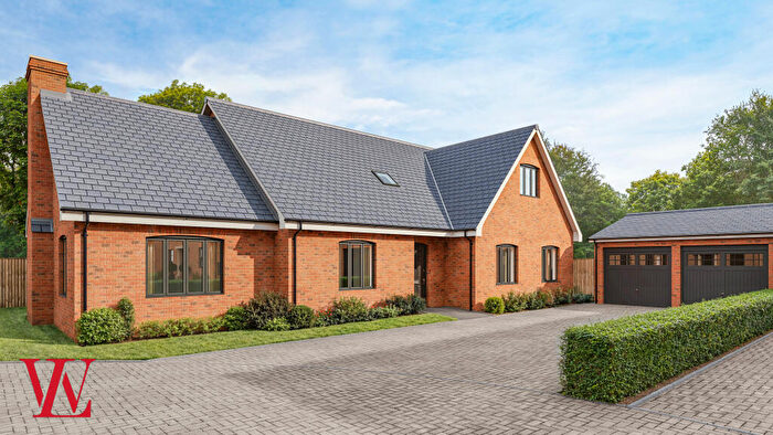 4 Bedroom Detached House For Sale In Sabre Close, Felsted, Essex, CM6