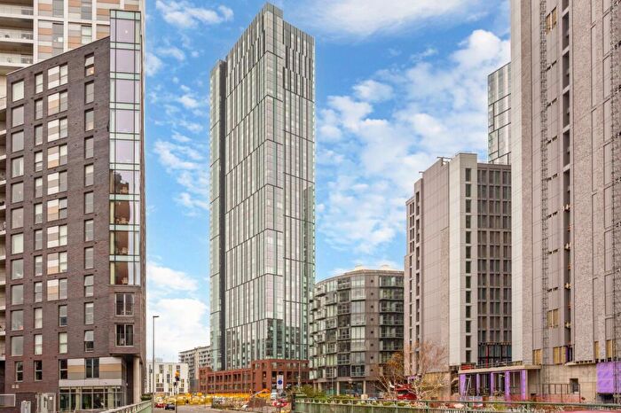 3 Bedroom Penthouse To Rent In Cortland At Colliers Yard, Bankside Boulevard, Salford, M3