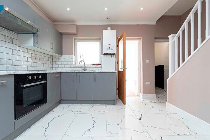 3 Bedroom Terraced House To Rent In Pritchard Street, Treharris, CF46