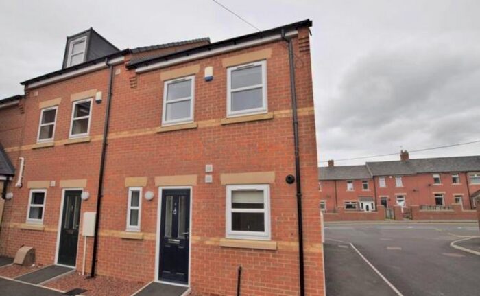 2 Bedroom End Of Terrace House To Rent In Horsley Close, Craghead, Stanley, County Durham, DH9