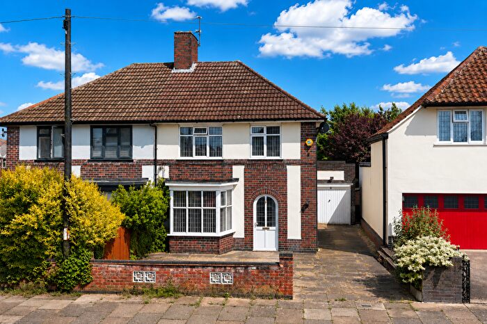 3 Bedroom Semi-Detached House For Sale In Dumbleton Avenue, Leicester, Leicestershire, LE3