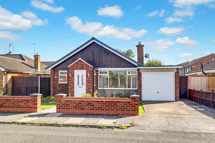 3 Bedroom Detached Bungalow For Sale In Grazingfield, Nottingham, NG11