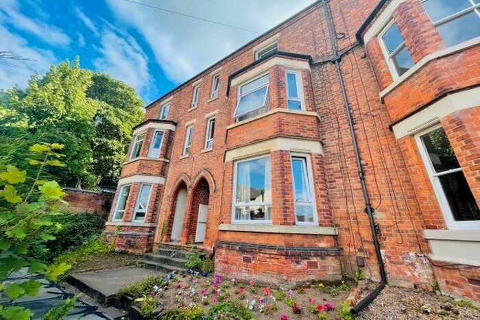 2 Bedroom Flat To Rent In Station Road, Nottingham, NG4