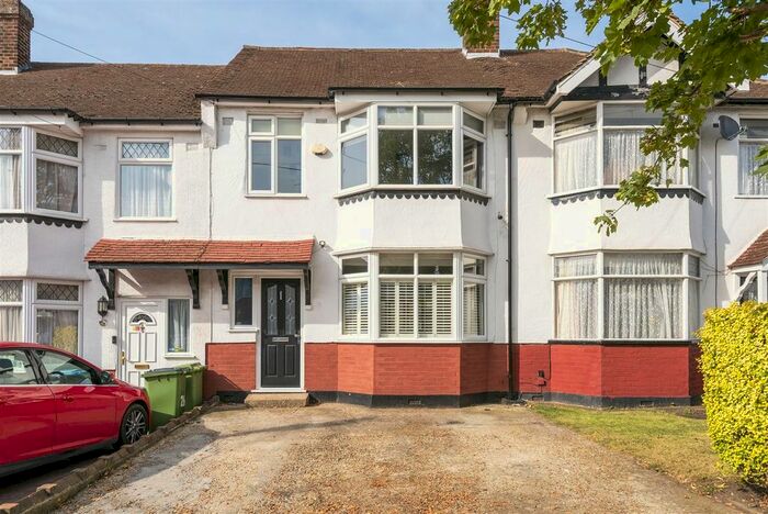 3 Bedroom Terraced House To Rent In Earlshall Road, London, SE9