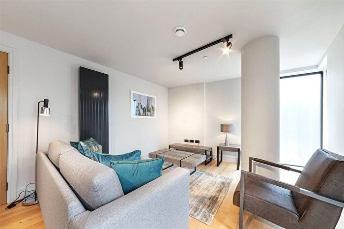 1 Bedroom Flat To Rent In Tower Bridge Road, London, SE1
