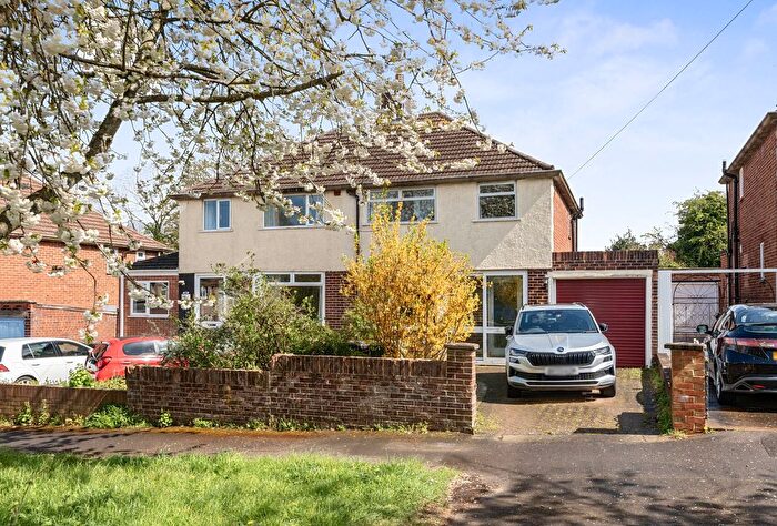 3 Bedroom Semi Detached House For Sale In Laburnum Road, Oxford, Oxfordshire, OX2