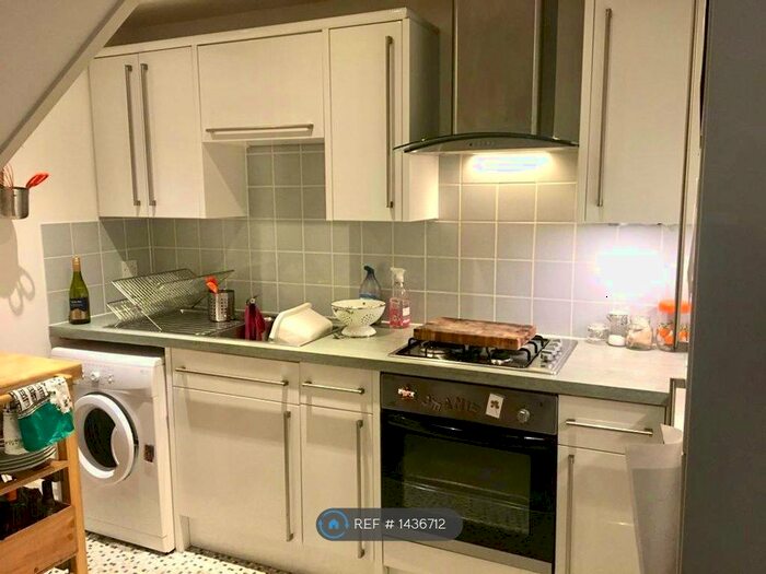 2 Bedroom Flat To Rent In Bath Street, Ashton Gate, Bristol, BS3