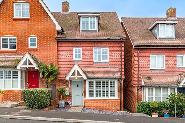 4 Bedroom Semi-Detached House For Sale In Baxendale Way, Ridgewood, Uckfield, TN22