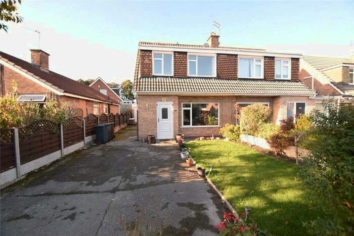 4 Bedroom Semi-Detached House To Rent In Highwood Avenue, Leeds, West Yorkshire, LS17