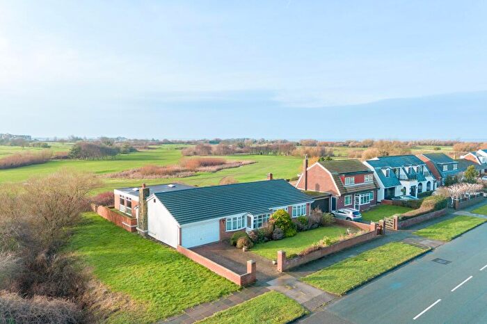 3 Bedroom Detached Bungalow For Sale In Hesketh Road, Southport, PR9