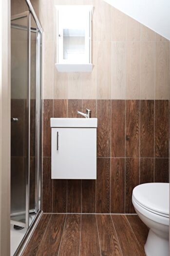 Studio To Rent In Laleham Road, London, SE6