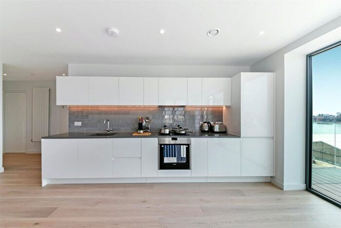 2 Bedroom Flat To Rent In Liner House, Royal Wharf, E16