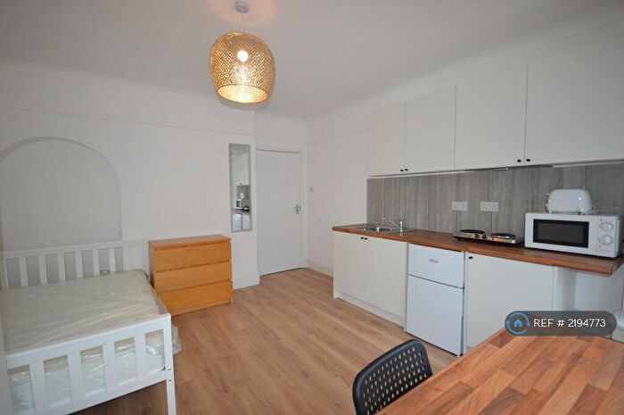 Studio To Rent In Alton Road, Bournemouth, BH10