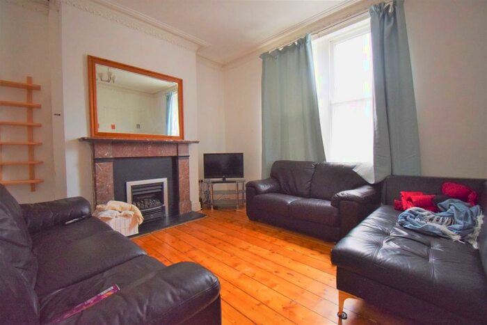 4 Bedroom Terraced House To Rent In Clayton Park Square, Jesmond, Newcastle Upon Tyne, NE2