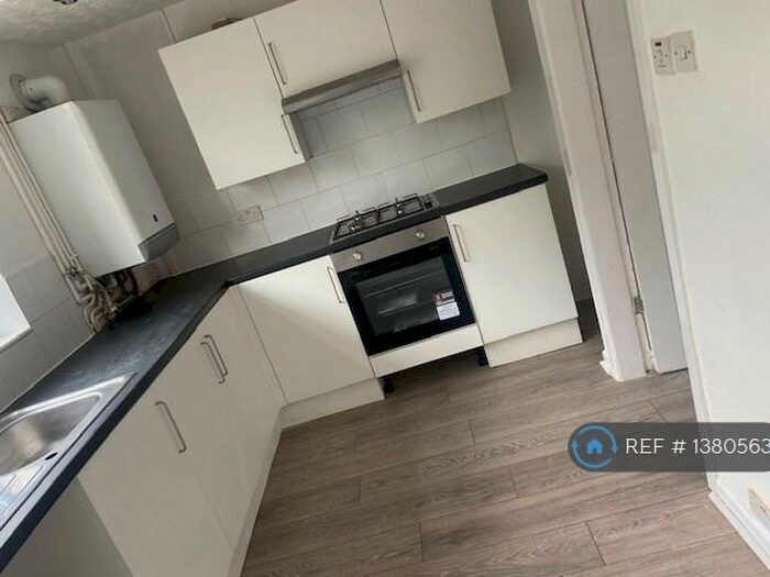 2 Bedroom Semi-Detached House To Rent In Bromfield Avenue, Manchester, M9