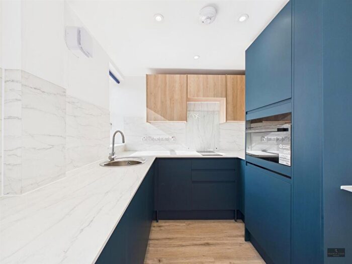 1 Bedroom Flat To Rent In Palace Gate, Exeter, EX1