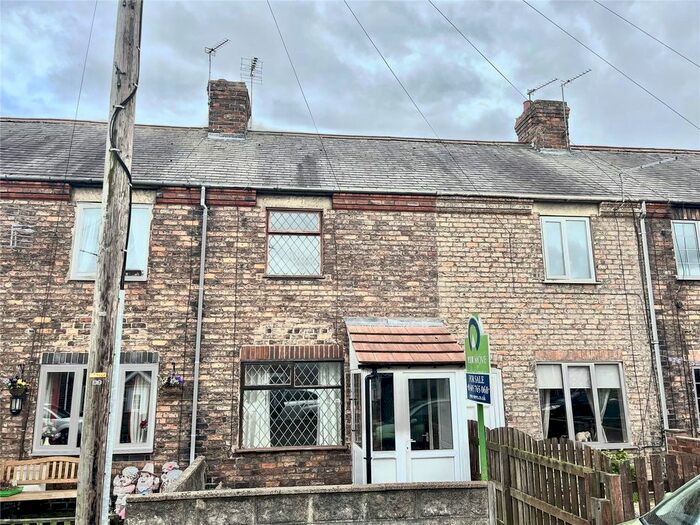 2 Bedroom Terraced House For Sale In Paper Mill Road, Rawcliffe Bridge, Goole, East Yorkshire, DN14