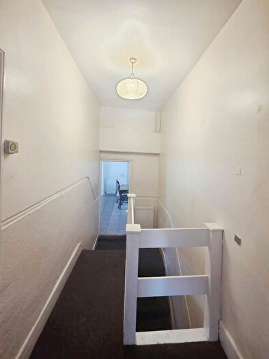 1 Bedroom Flat For Sale In Liddington Road, Stratford, London, Greater London, E15