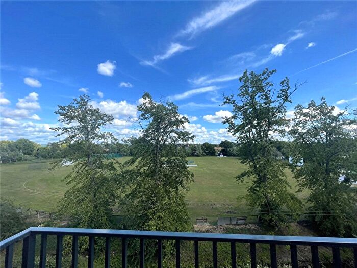 2 Bedroom Apartment For Sale In Apartment, Pavilion View, Swilgate Road, Tewkesbury, Gloucestershire, GL20