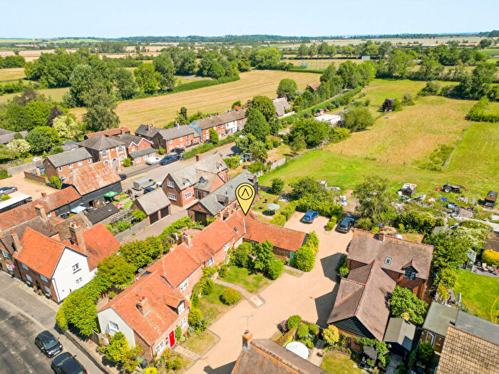 1 Bedroom End Of Terrace House For Sale In Tring Road, Long Marston, Tring, HP23