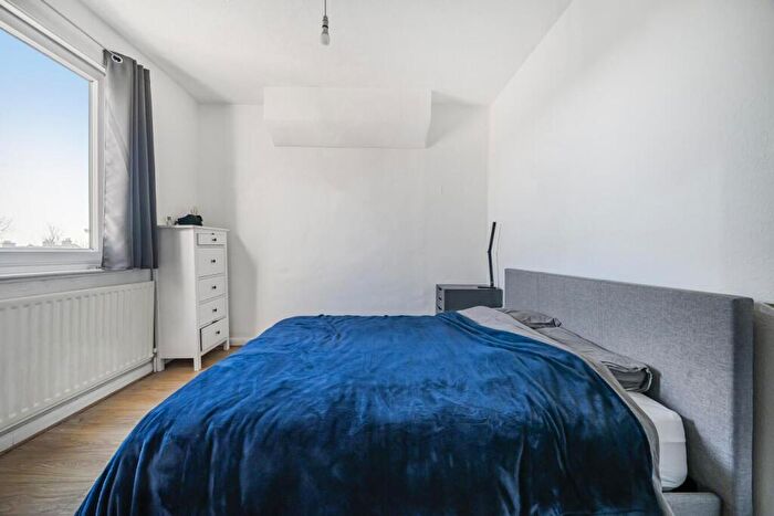 1 Bedroom Flat For Sale In Kingswood Road, Sydenham, SE20