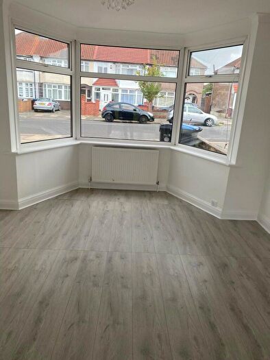 3 Bedroom Terraced House To Rent In Galliard Road, London, N9