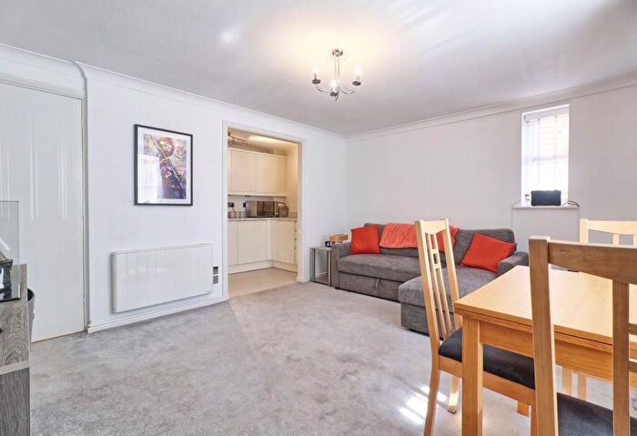 1 Bedroom Apartment For Sale In Northampton Grove, Langdon Hills, Basildon, Essex, SS16