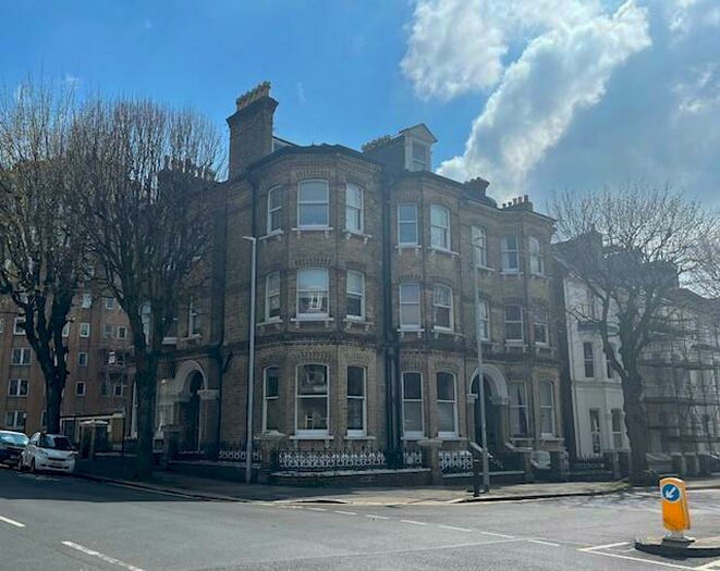 1 Bedroom Flat To Rent In Tisbury Road, Hove, BN3