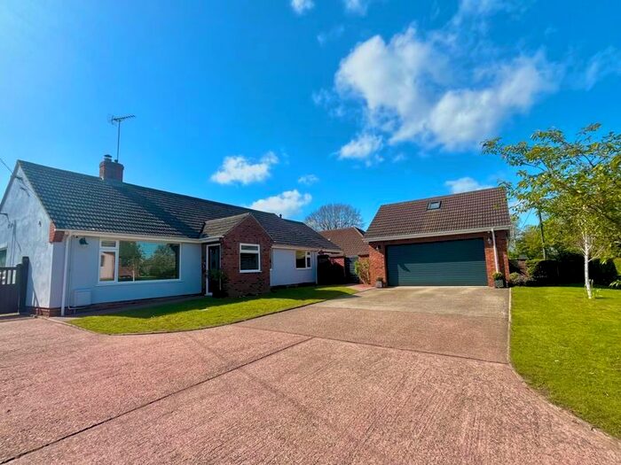 4 Bedroom Bungalow For Sale In Barton Road, Thurston, Bury St. Edmunds, IP31