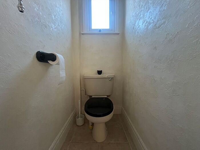 5 Bedroom Semi-Detached House To Rent In Harwood Avenue, Bromley, Kent, BR1