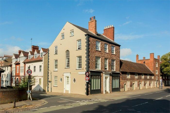 2 Bedroom Flat To Rent In Bootham Apartments, York, YO30