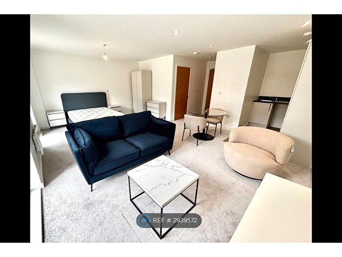 Studio To Rent In Ordsall Lane, Salford, M5
