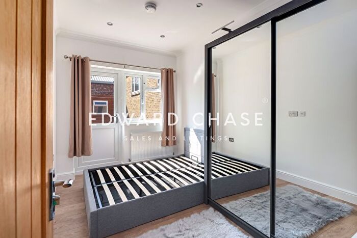 Property To Rent In Connaught Road, Seven Kings, IG1