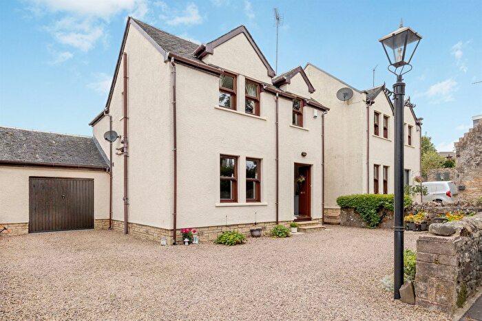 3 Bedroom Detached House For Sale In Johnshill, Lochwinnoch, PA12