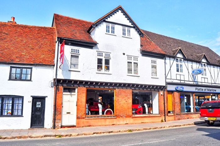 Studio To Rent In West Street, Marlow, Buckinghamshire, SL7