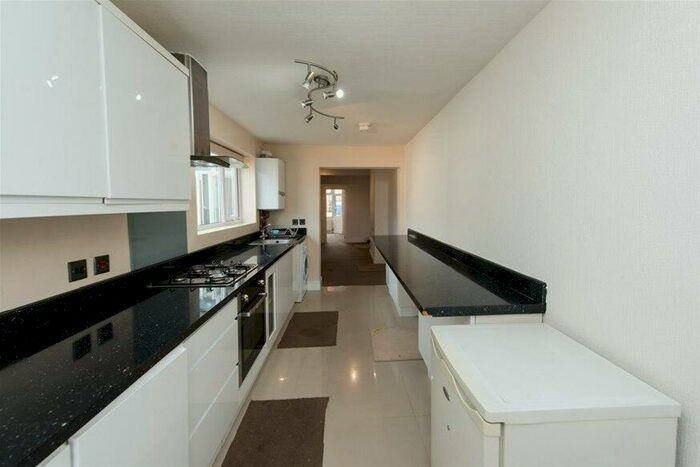 4 Bedroom Flat To Rent In London Road, Headington, Oxford, OX3