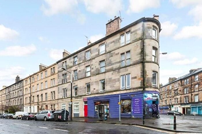 3 Bedroom Flat To Rent In Panmure Place, Tollcross, Edinburgh, EH3