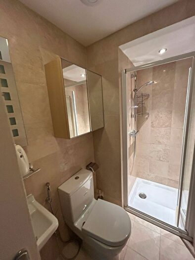 2 Bedroom Flat To Rent In Belgrave Mews North, London, SW1X