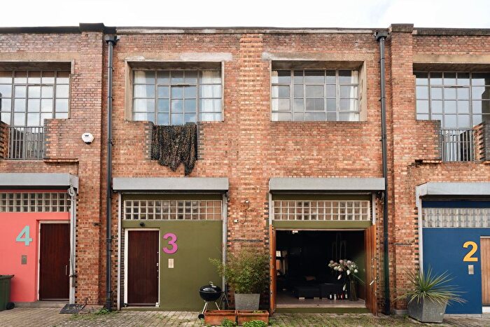 3 Bedroom Terraced House For Sale In Blenheim Gardens, London, SW2