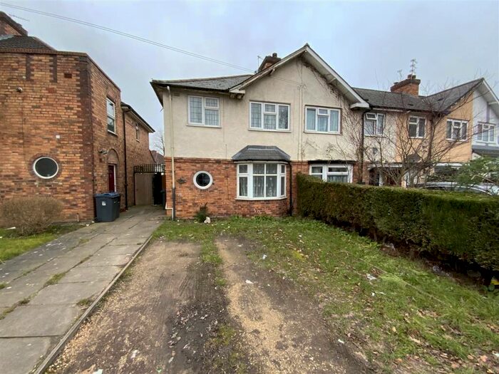 3 Bedroom Semi-Detached House To Rent In Shirley Road, Acocks Green, B27