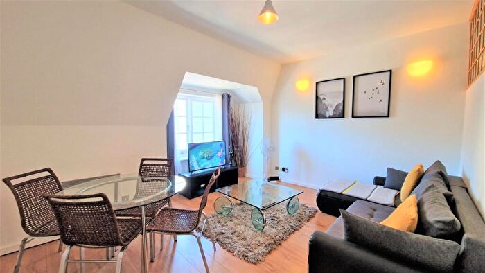 1 Bedroom Apartment To Rent In Vassalli House, Central Road, Leeds, LS1