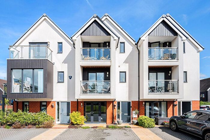 4 Bedroom Town House For Sale In Tippett Lane, Oxted, RH8