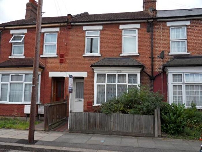 3 Bedroom Terraced House To Rent In Cranbrook Road, Hounslow, TW4